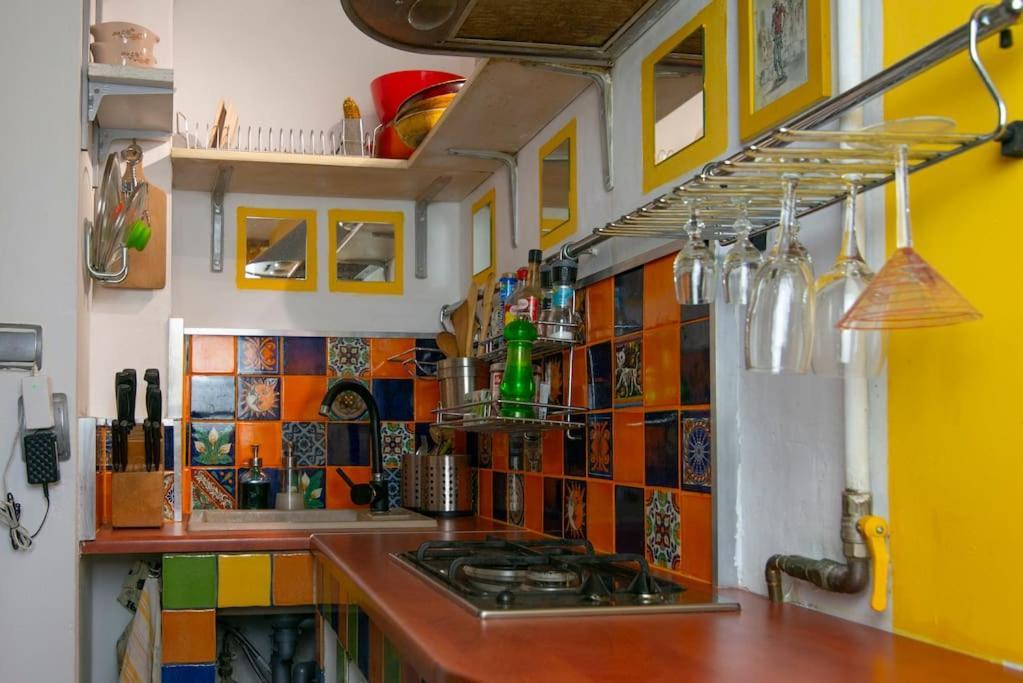 Colourful Space, So Central وارسو المظهر الخارجي الصورة